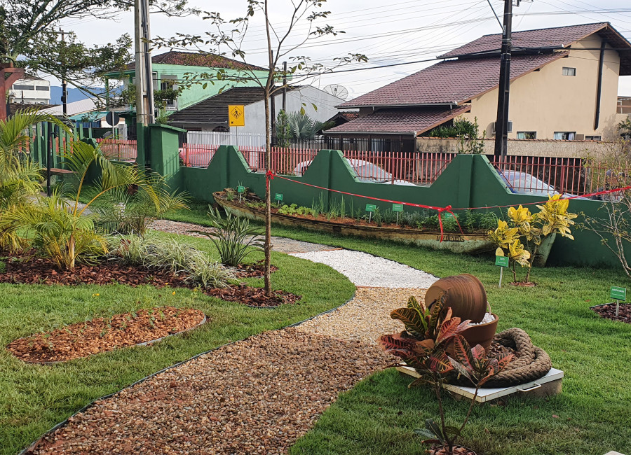 TESC Inaugura Jardim Sensorial - Escola Annes Gualberto