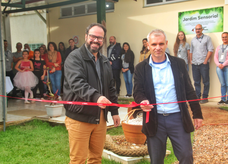 TESC Inaugura Jardim Sensorial - Escola Annes Gualberto