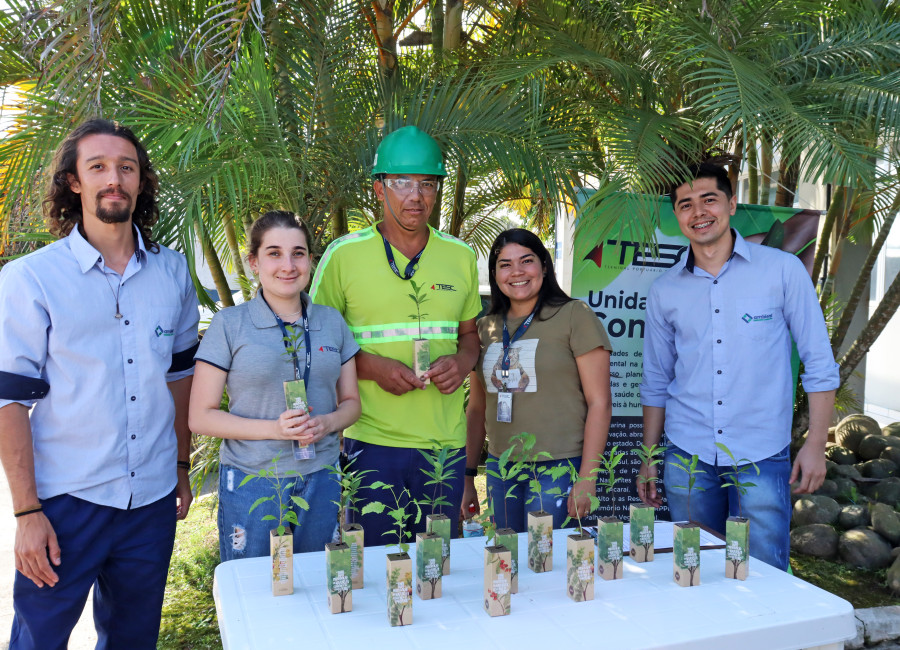 “Comemoração do Dia da Árvore: Conhecimento e Conservação Ambiental”