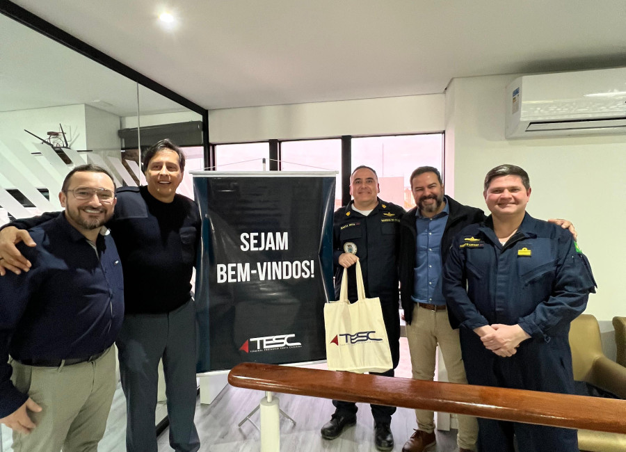 TESC Recebe Comandante da Capitania dos Portos para Discutir Projetos e Desafios do Complexo Portuário da Babitonga